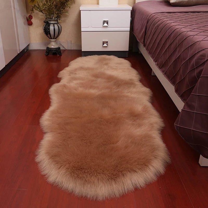 
            
                Load image into Gallery viewer, Plush Soft Sheepskin Bedroom Carpet
            
        